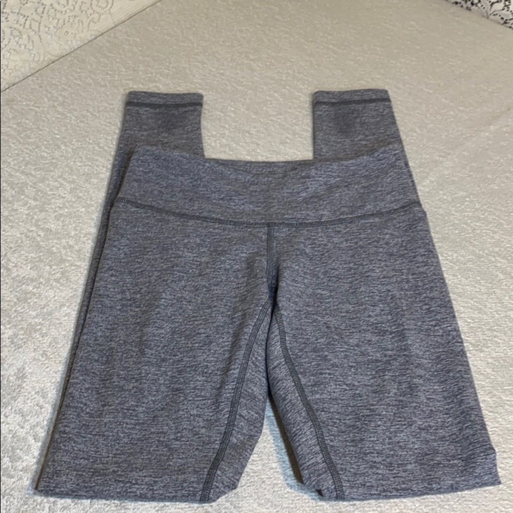 Lululemon EUC size 4